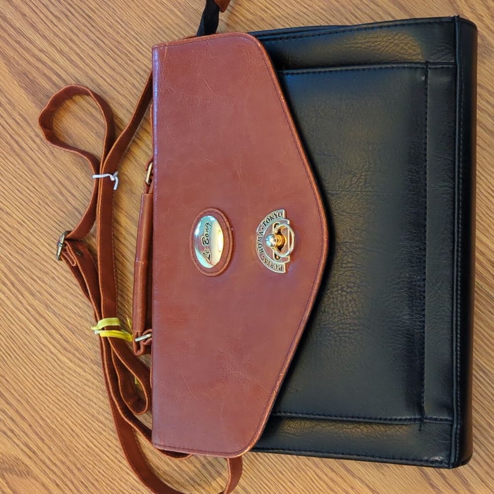 Excellent condition, Vintage Le Bong Shoulder bag